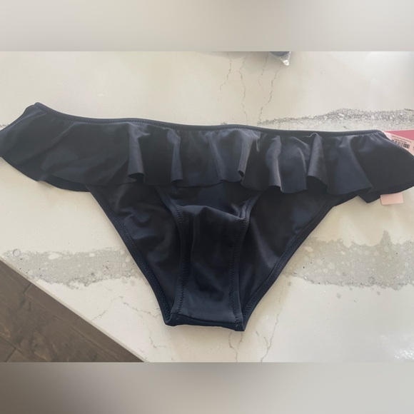 Victorias secret bikini - Picture 5 of 8